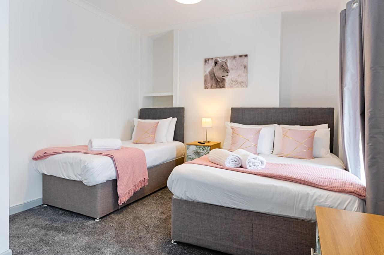 City Centre, Parking, Smart Tv'S In All Rooms Суонзи Екстериор снимка