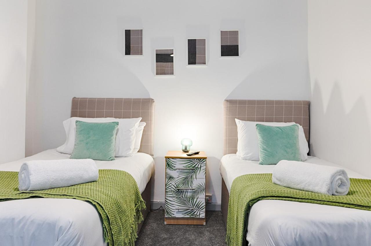 City Centre, Parking, Smart Tv'S In All Rooms Суонзи Екстериор снимка