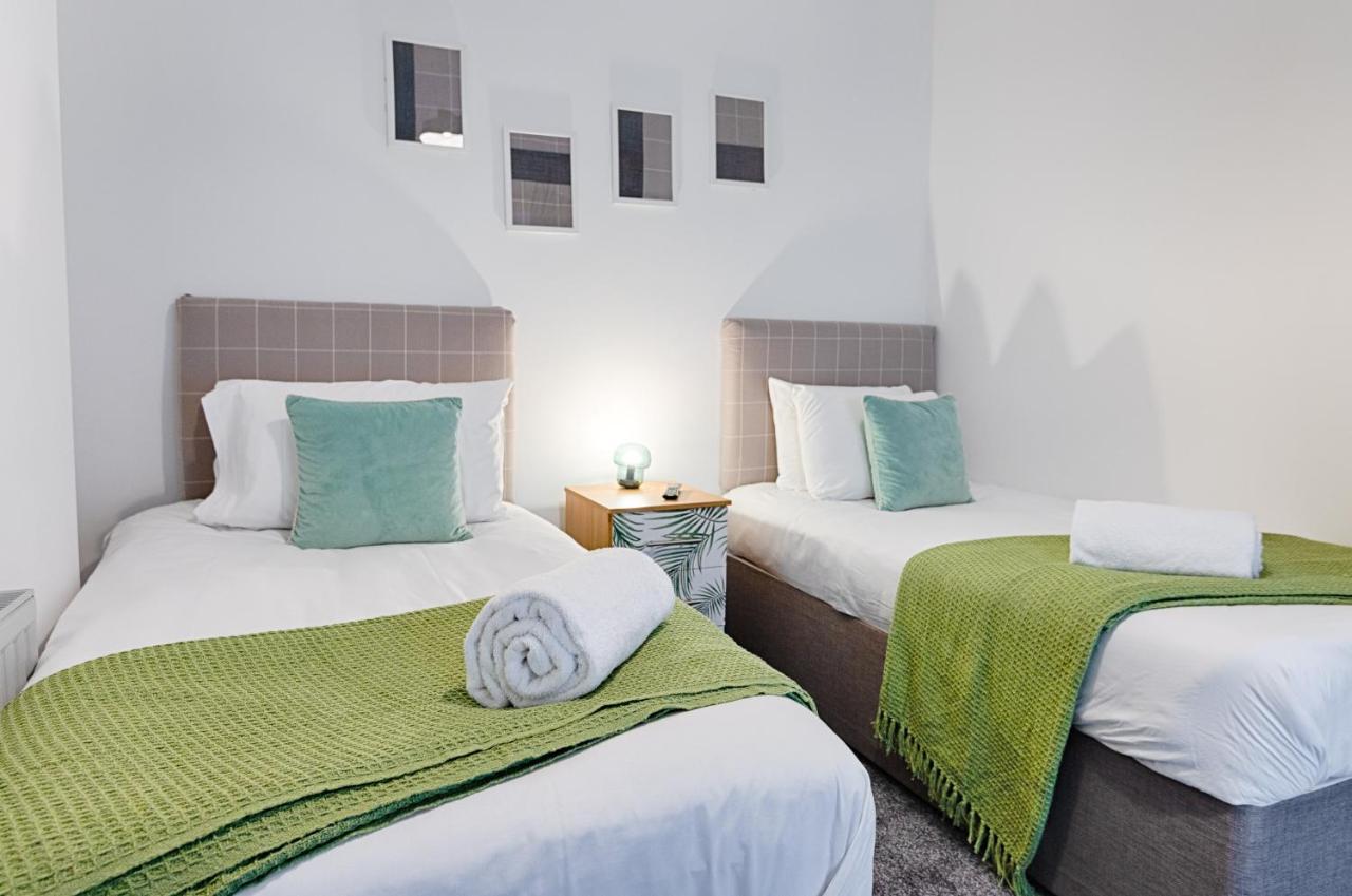 City Centre, Parking, Smart Tv'S In All Rooms Суонзи Екстериор снимка