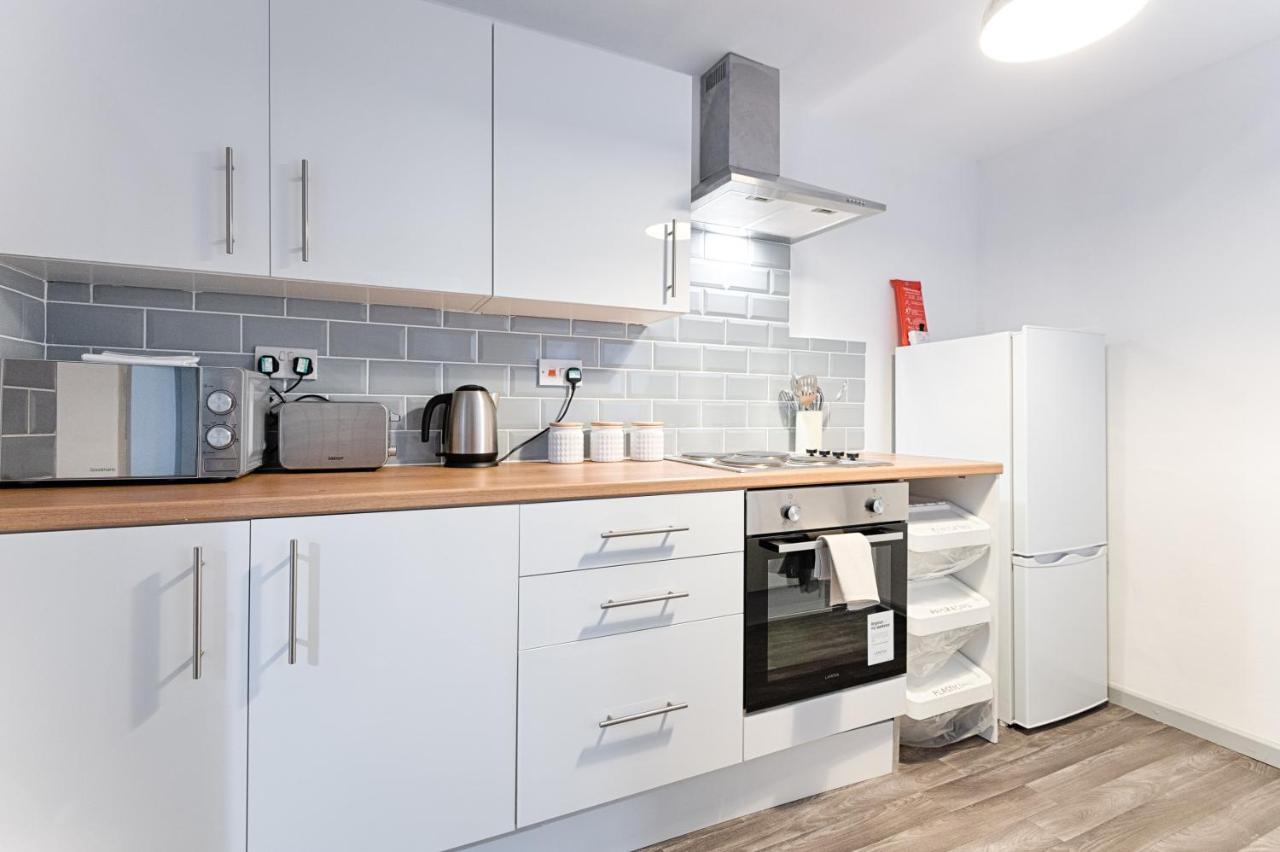 City Centre, Parking, Smart Tv'S In All Rooms Суонзи Екстериор снимка